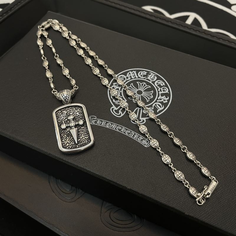 Ch*0me He**ts necklaces